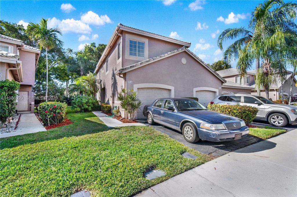 Photo of 2050 Madeira Dr, Weston, FL 33327 (MLS # A11986920)