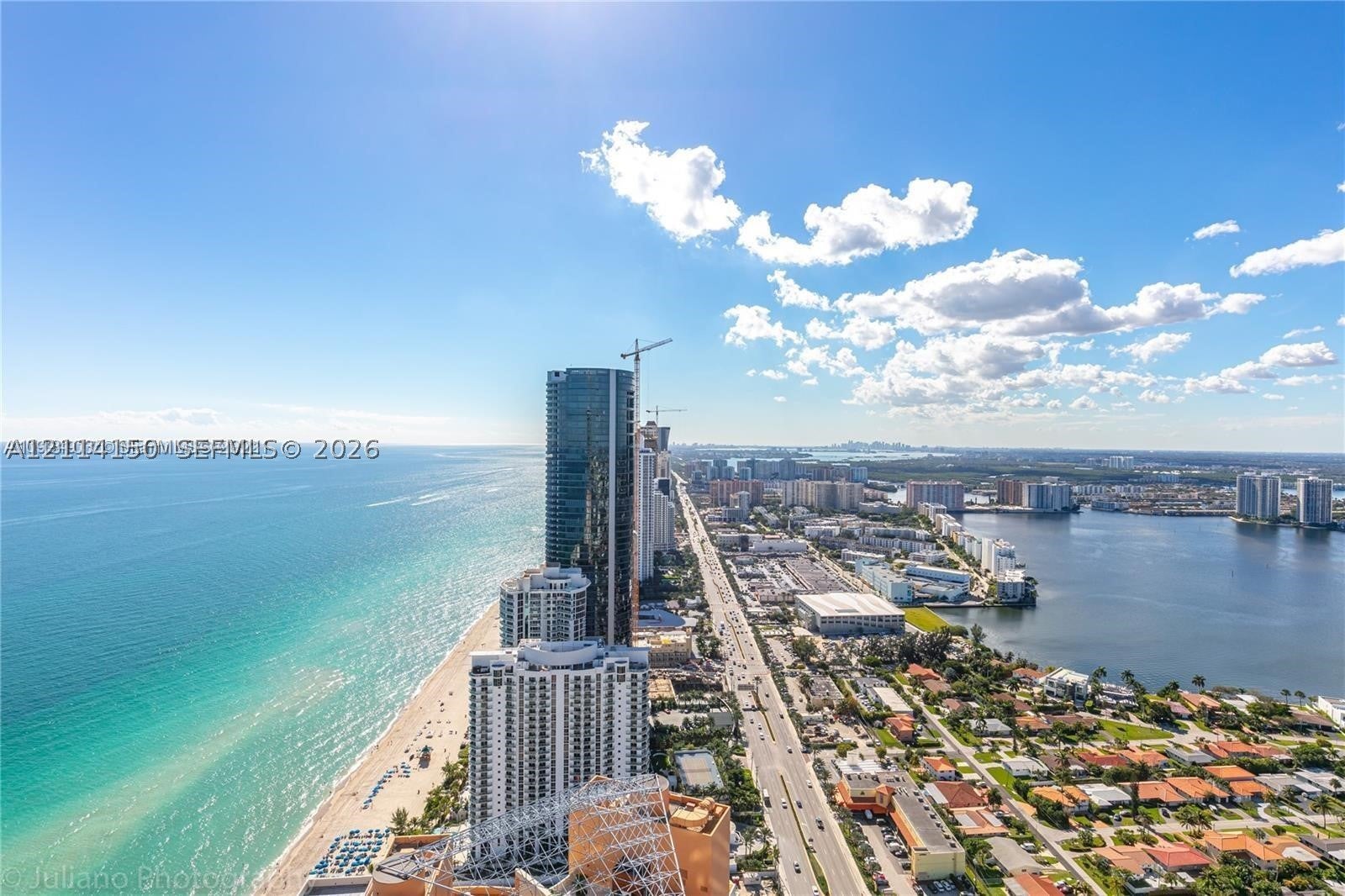 18975 Collins Ave 4705 & CABANA