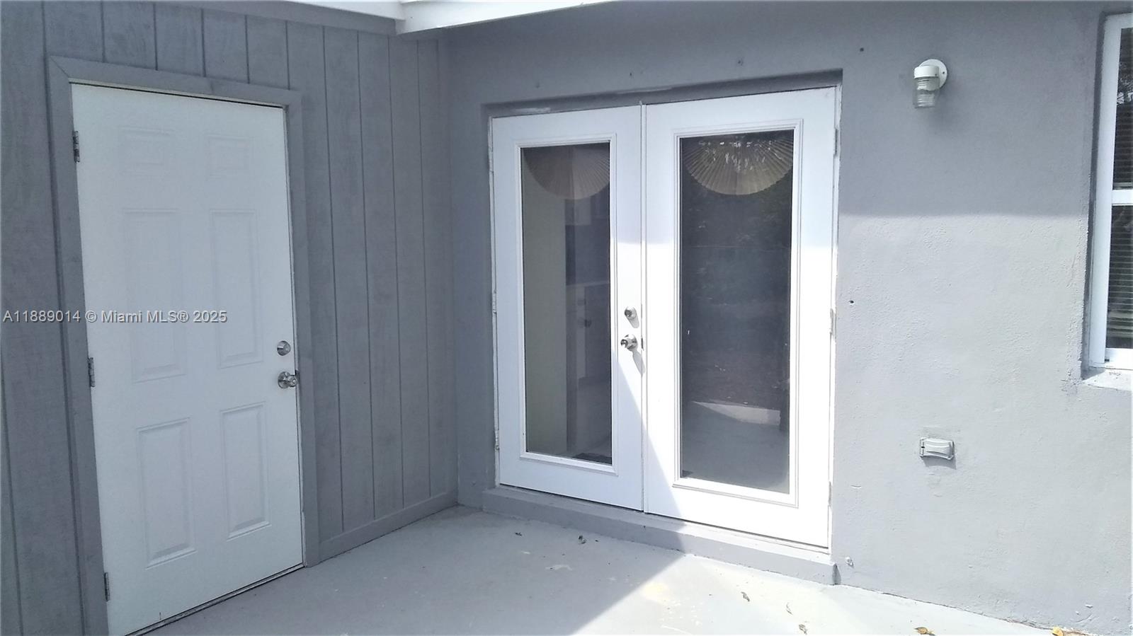 NORTH PALM BCH 4 - Residential Lease