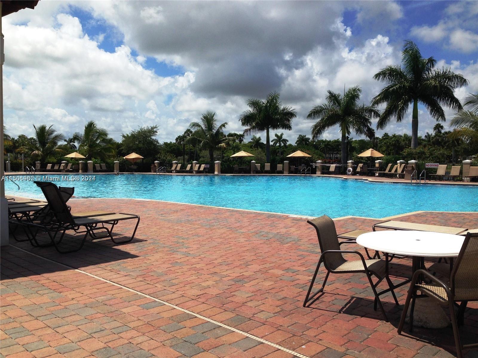 LAKES BY THE BAY EVE REPL - Residential