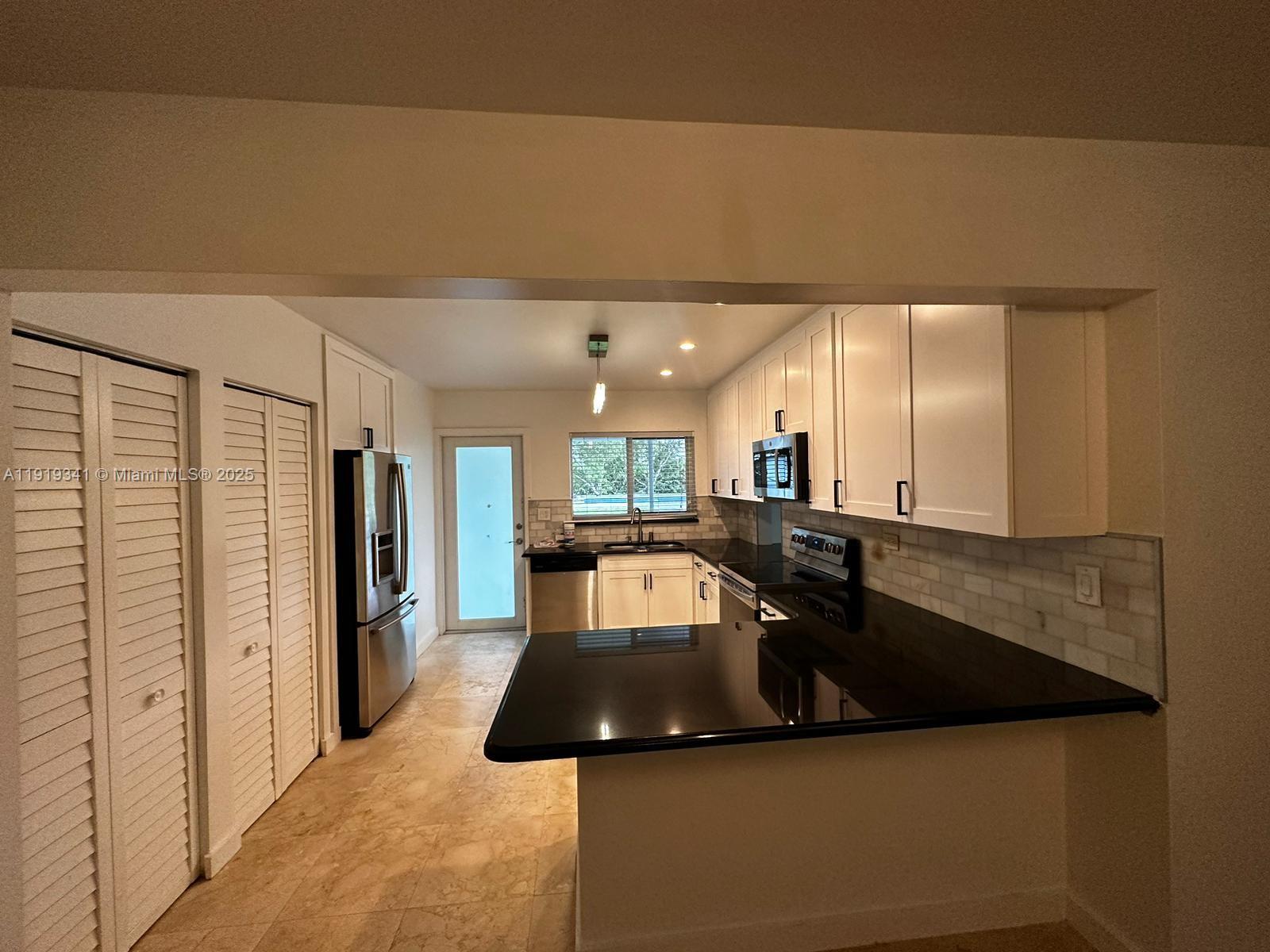 MILLER DRIVE ESTS 1ST ADD - Residential