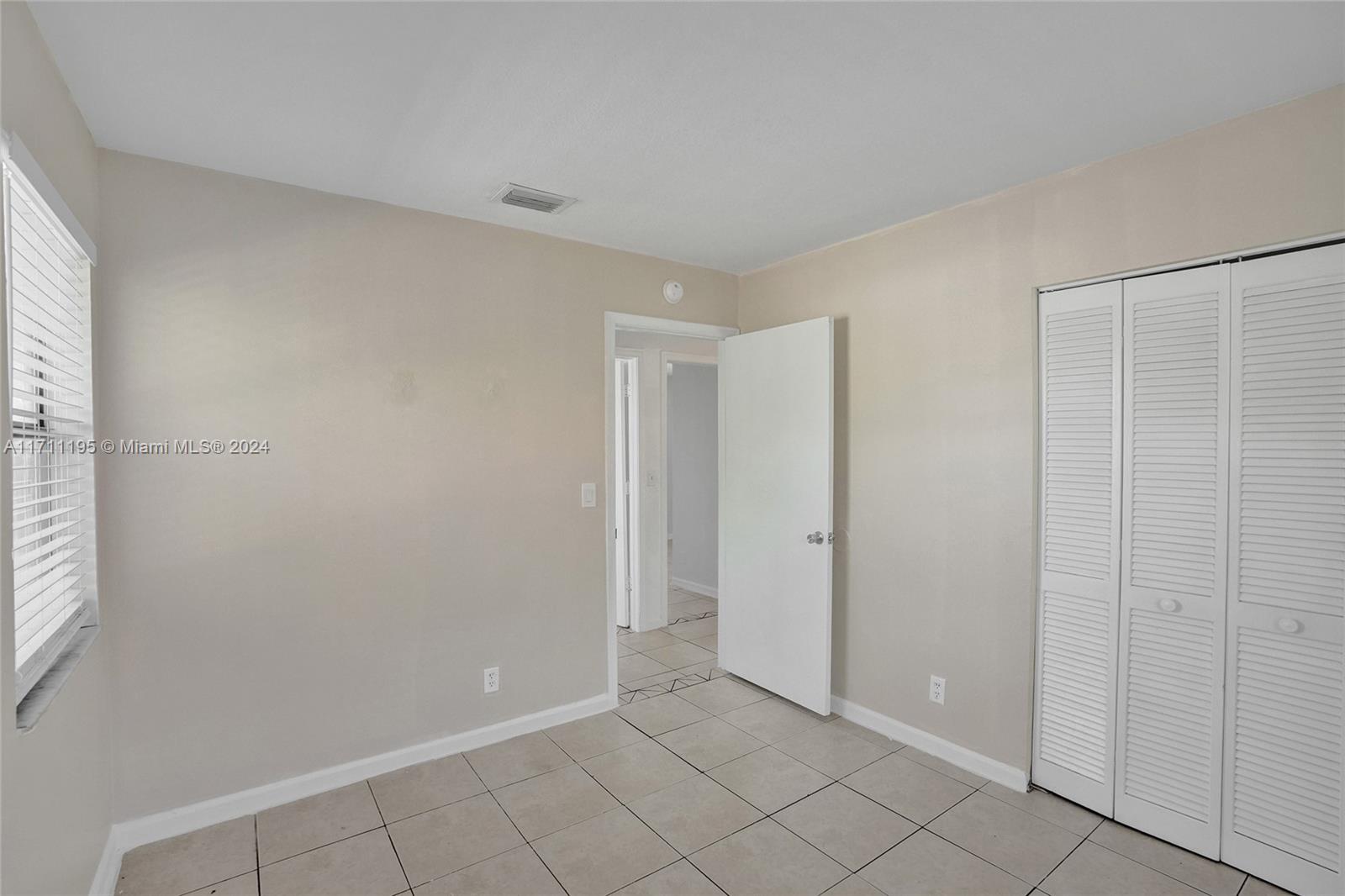 DUNBAR TERR - Residential Income