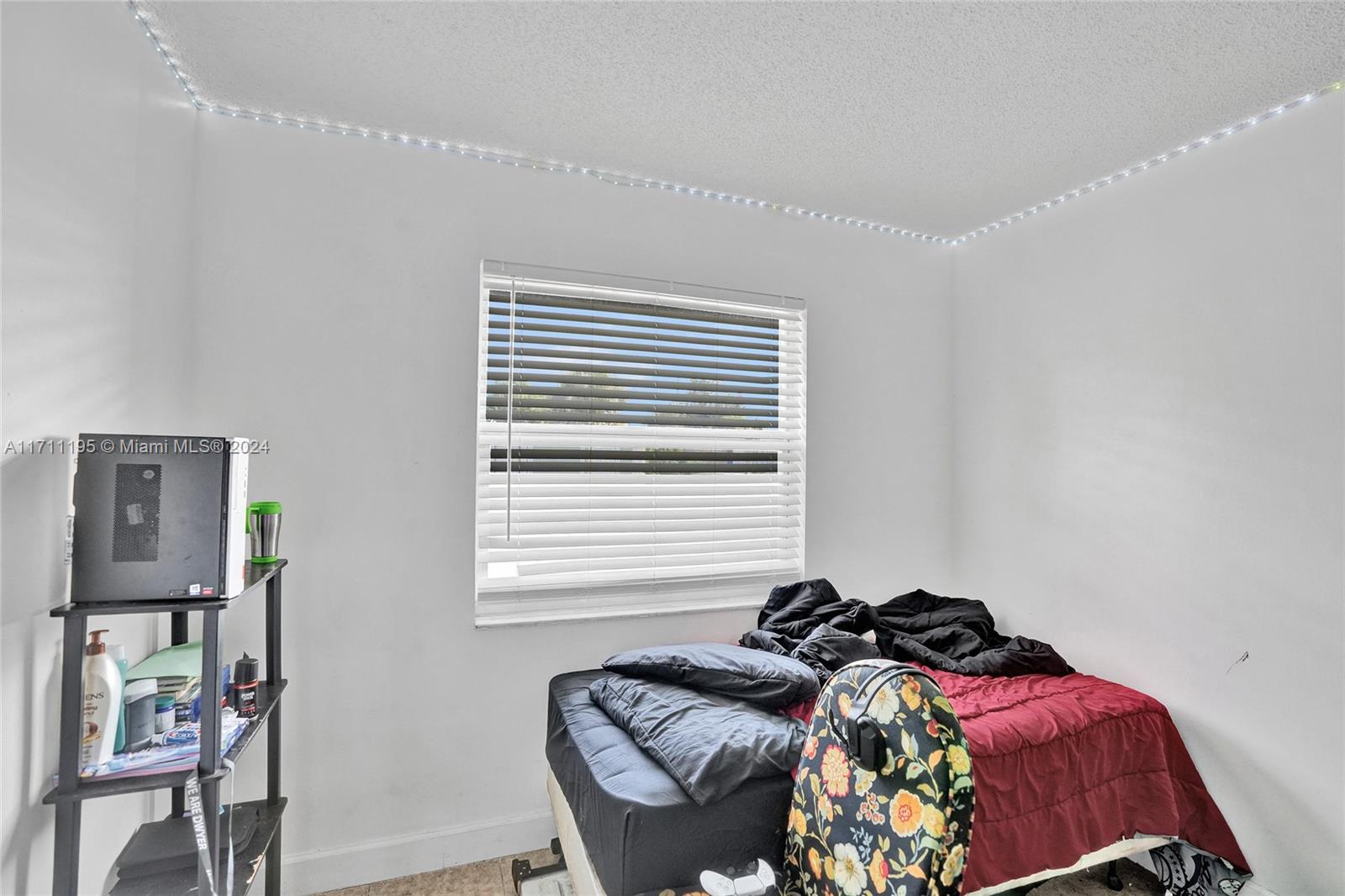 DUNBAR TERR - Residential Income