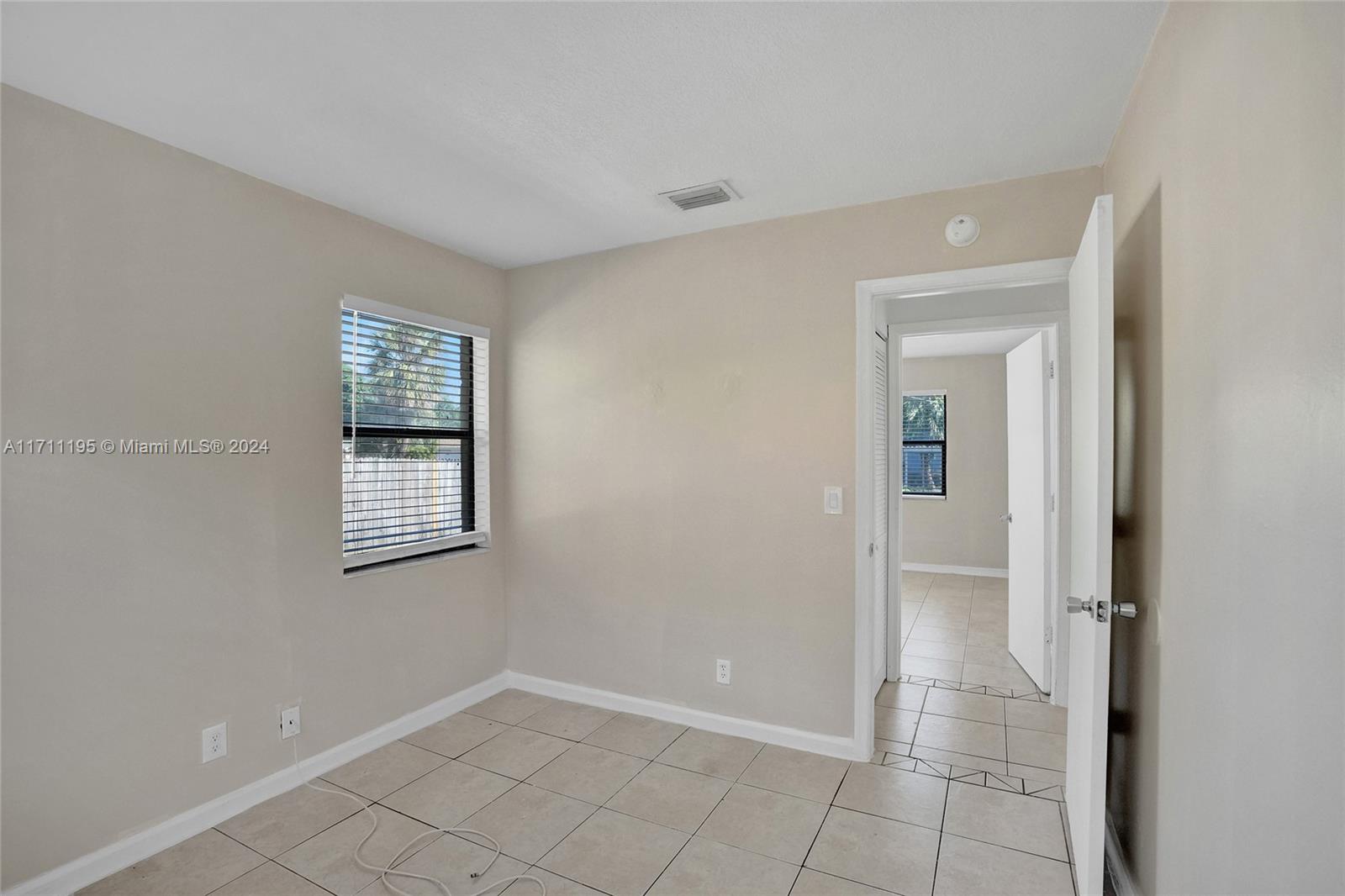 DUNBAR TERR - Residential Income