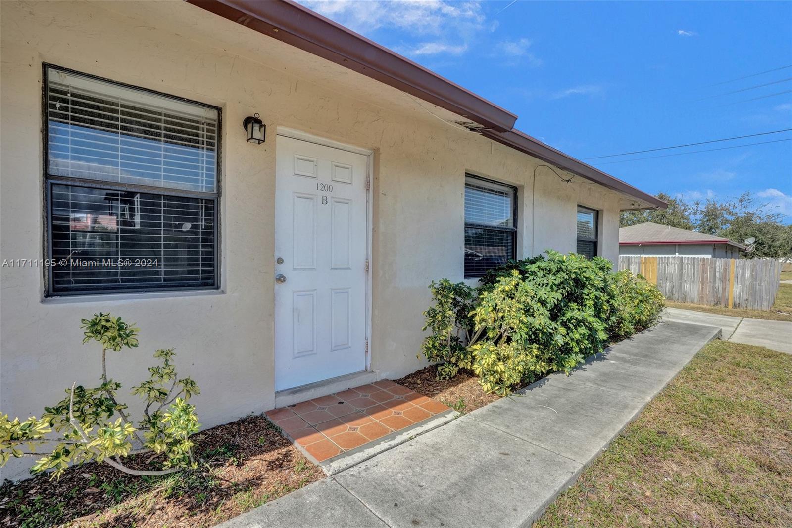 DUNBAR TERR - Residential Income