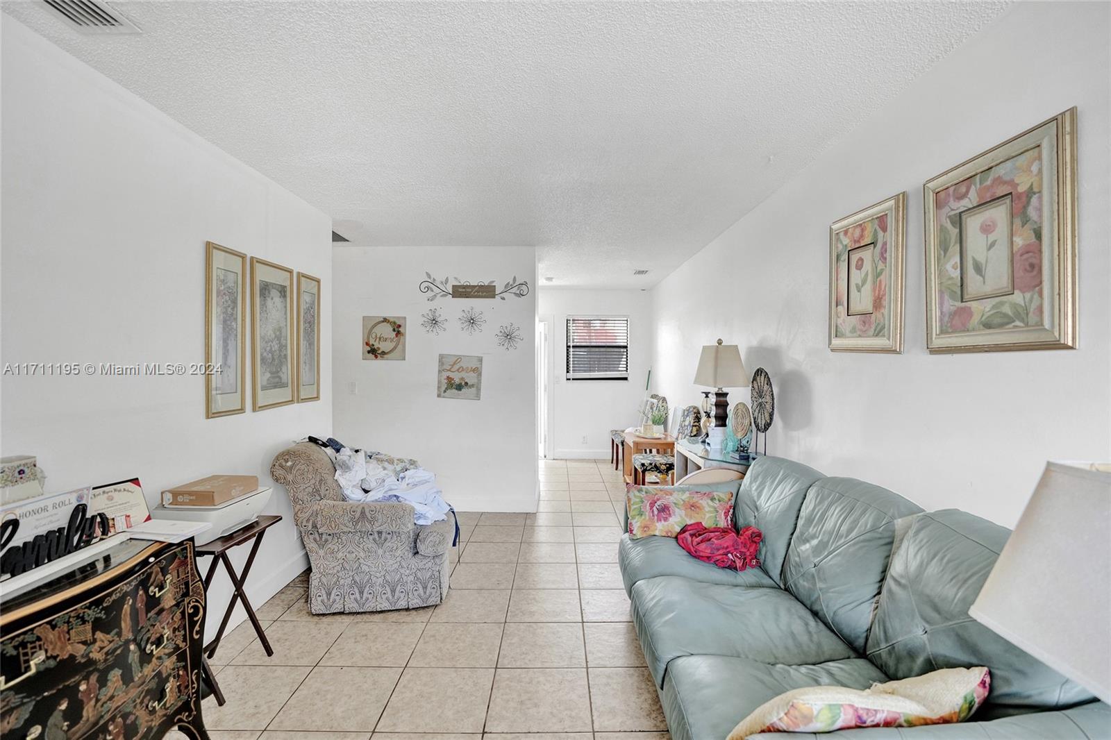 DUNBAR TERR - Residential Income