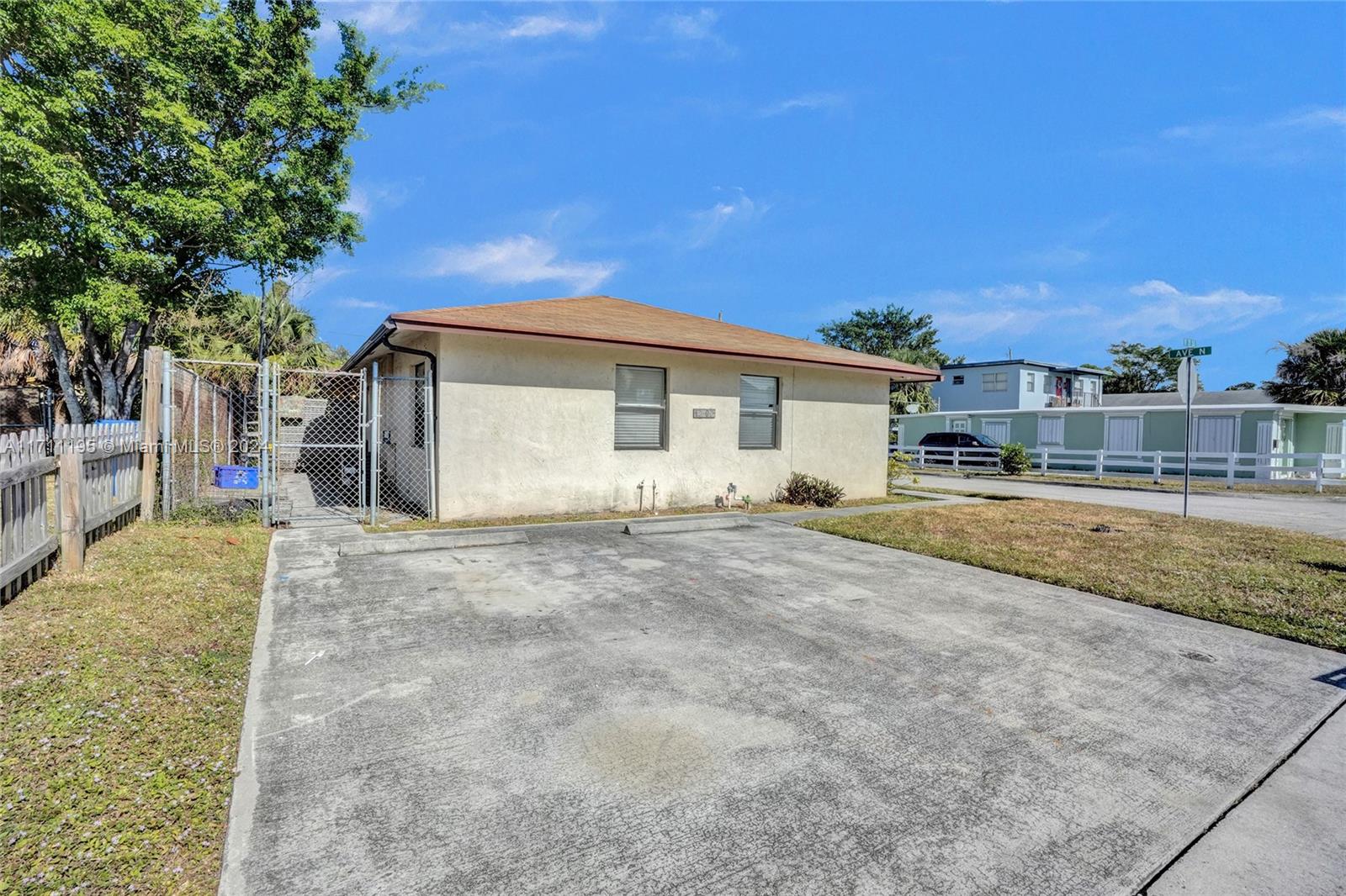 DUNBAR TERR - Residential Income