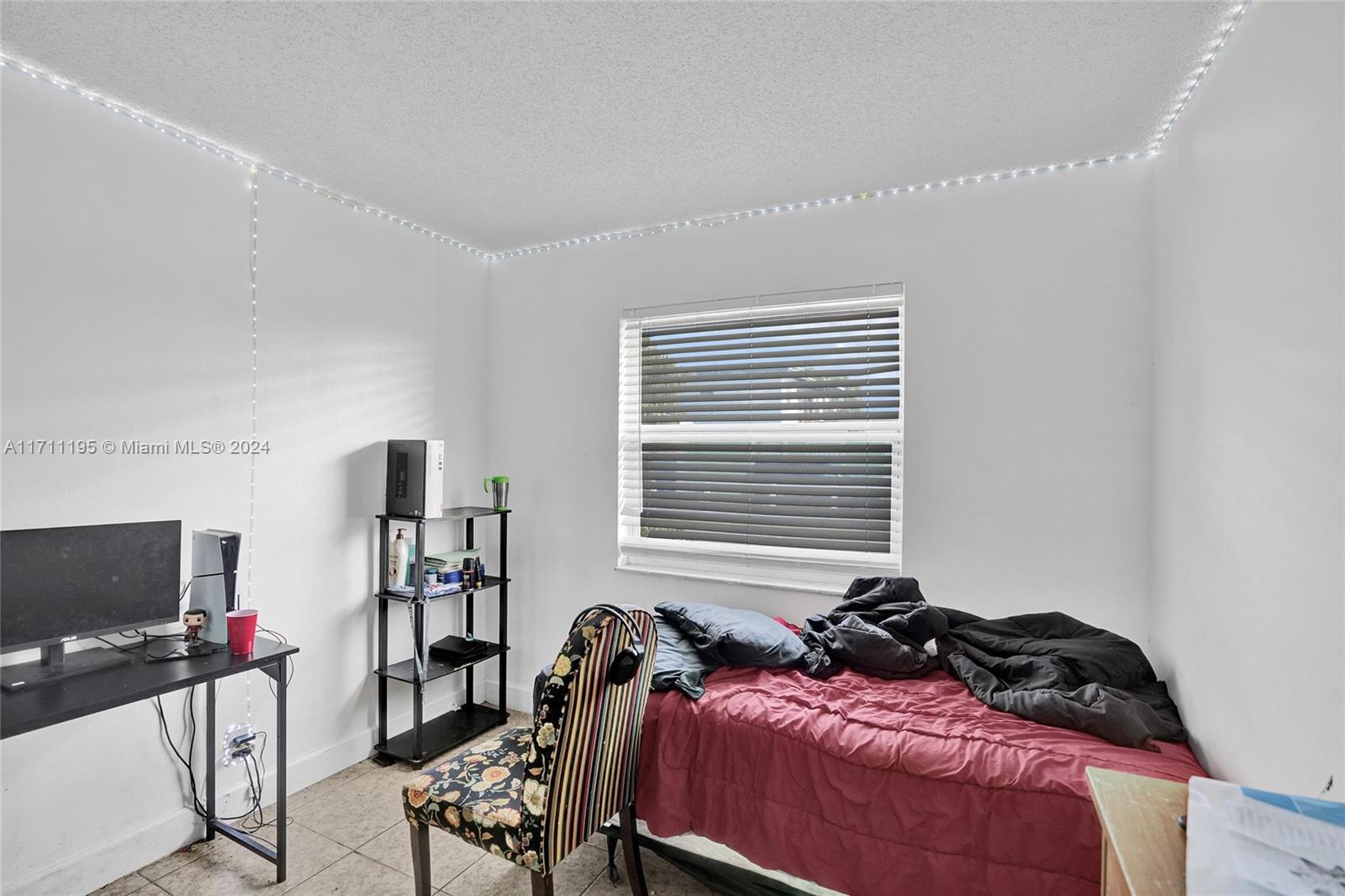 DUNBAR TERR - Residential Income