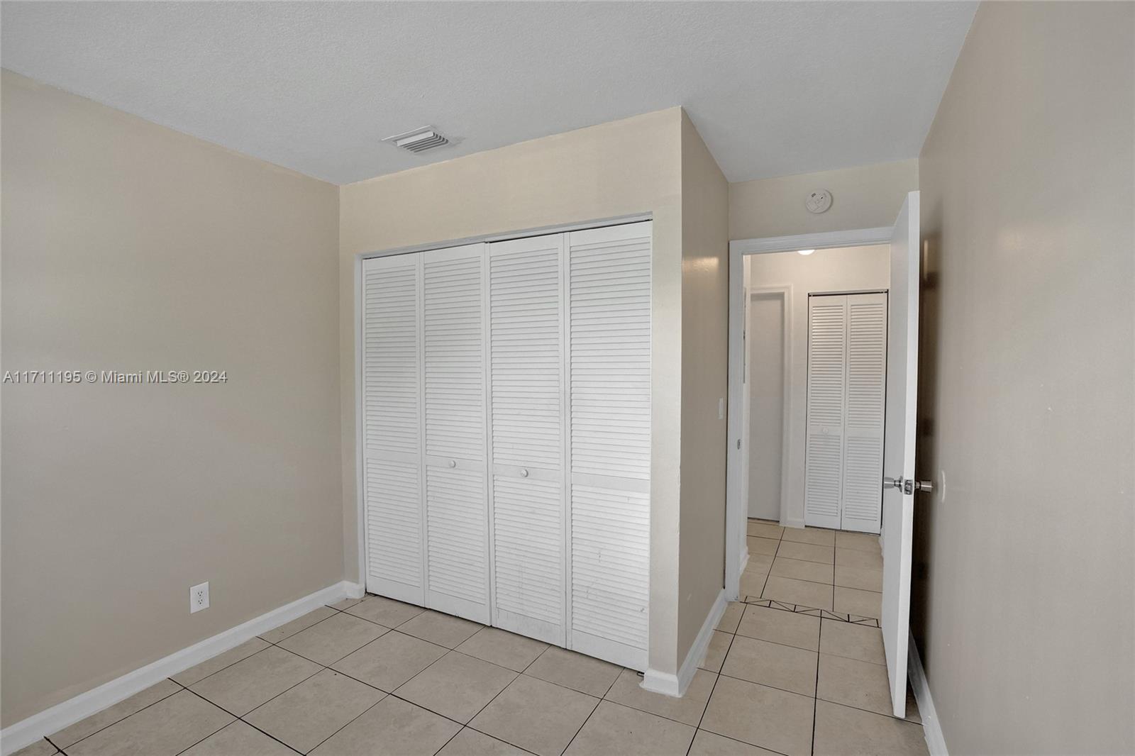 DUNBAR TERR - Residential Income