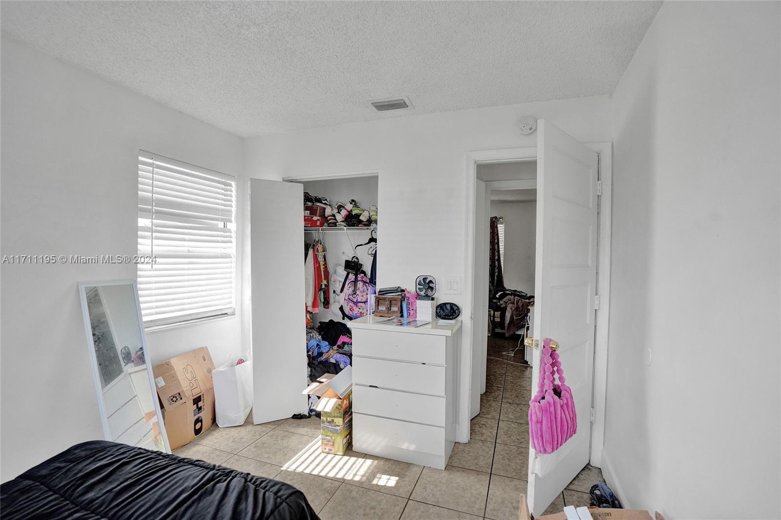 DUNBAR TERR - Residential Income