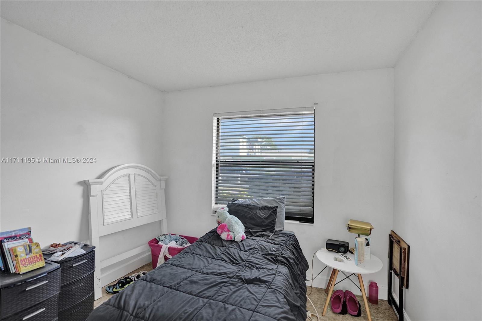 DUNBAR TERR - Residential Income