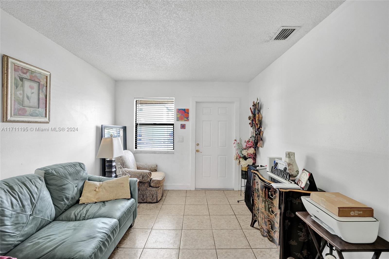 DUNBAR TERR - Residential Income