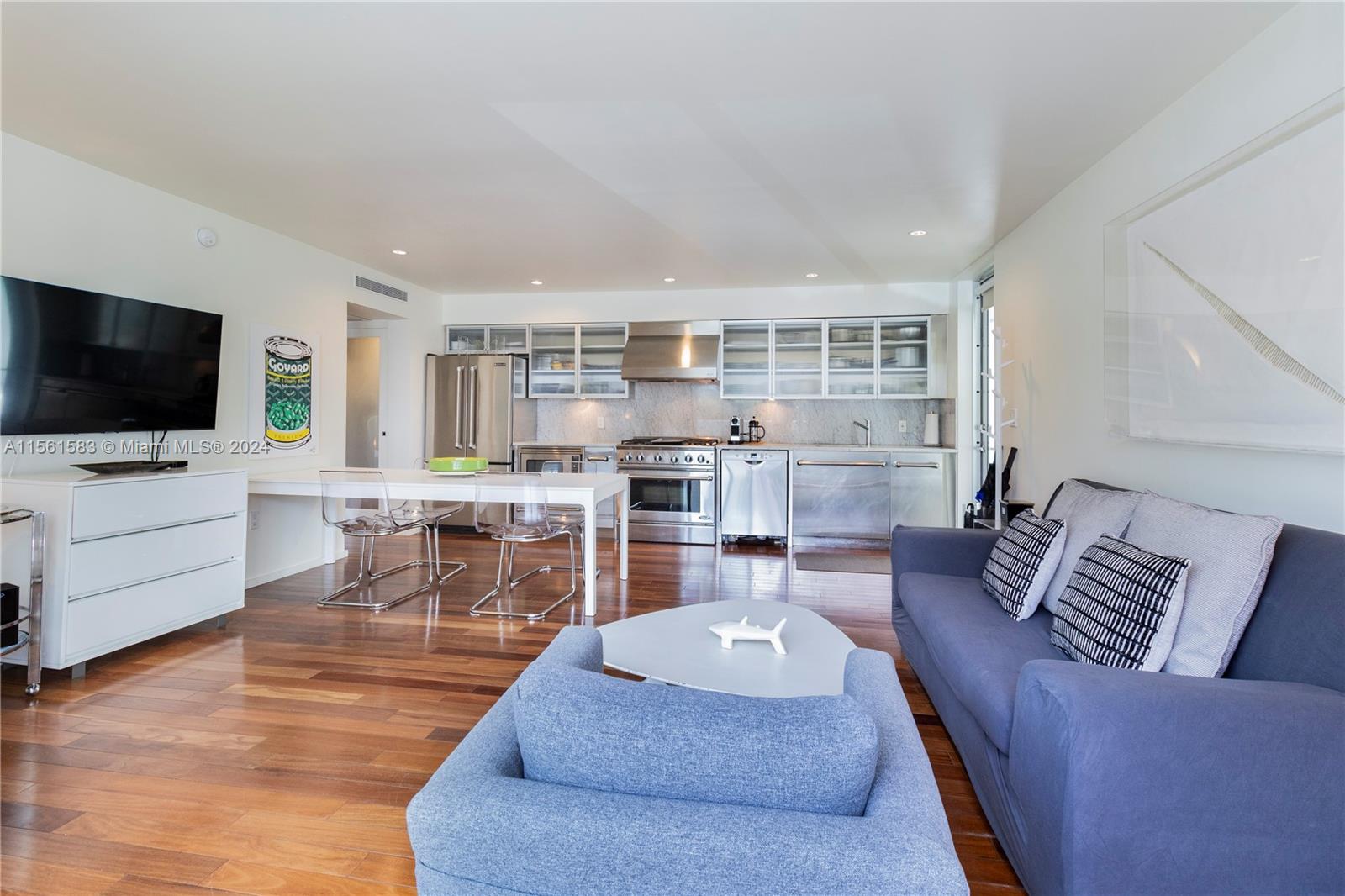 FONTANA CONDO - Residential