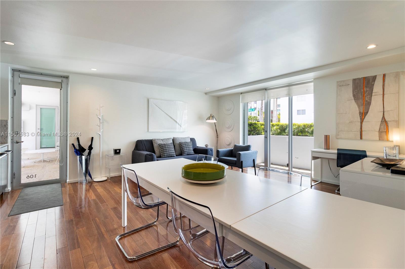 FONTANA CONDO - Residential