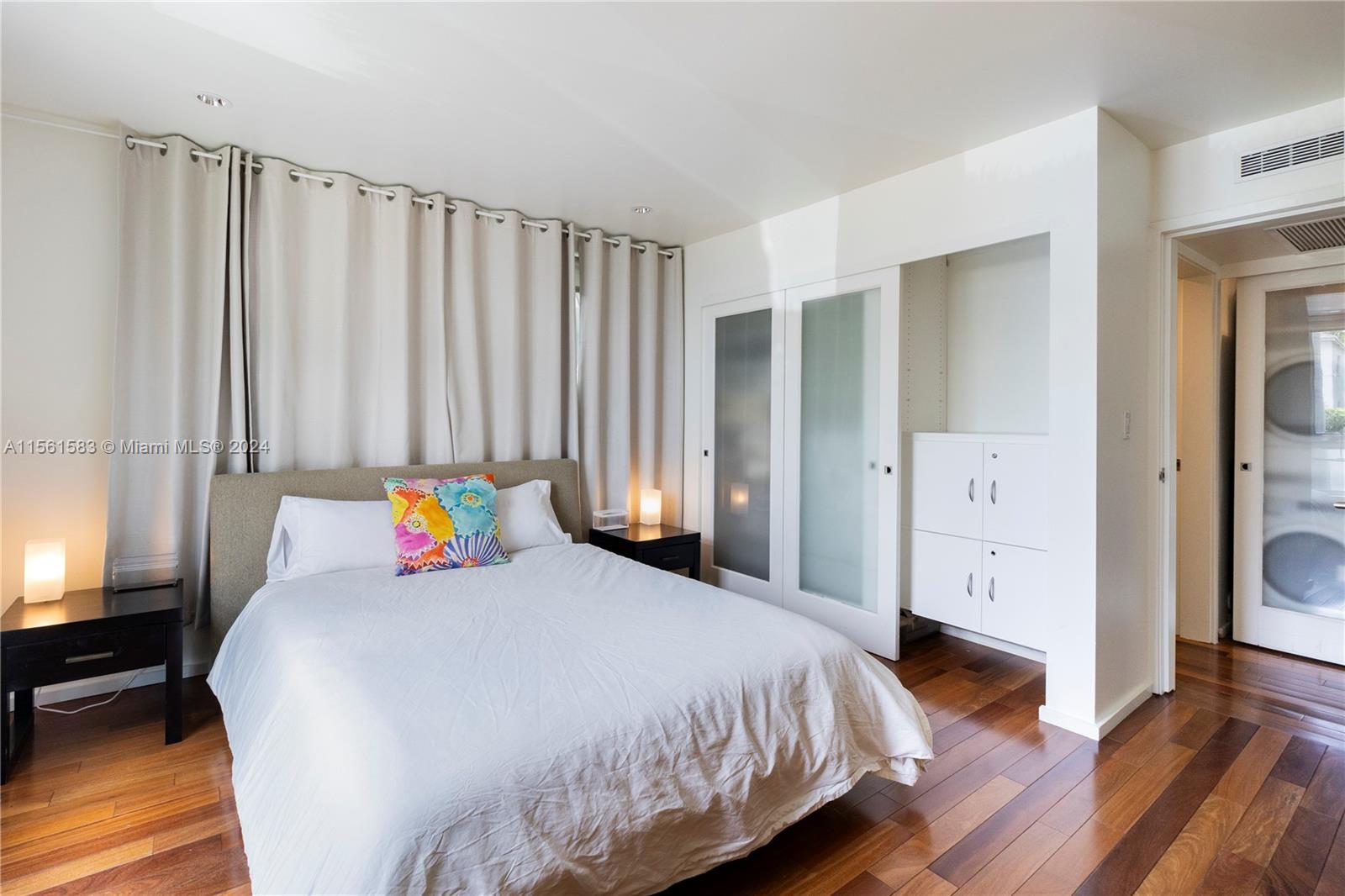 FONTANA CONDO - Residential