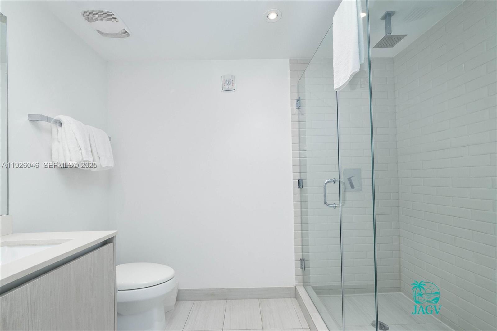 4010 SOUTH OCEAN CONDO - Residential