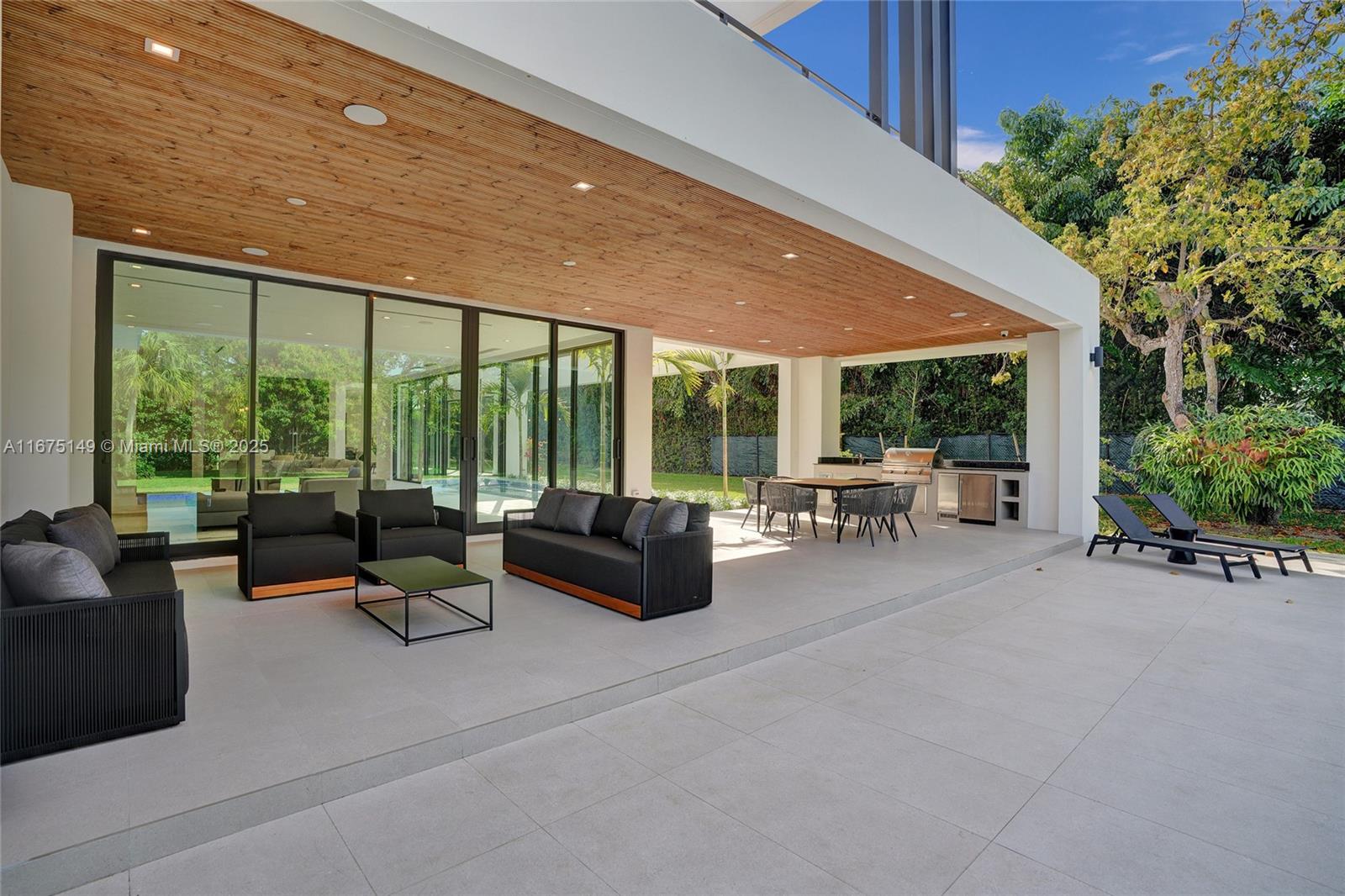 BRIERCLIFF SUB - Residential