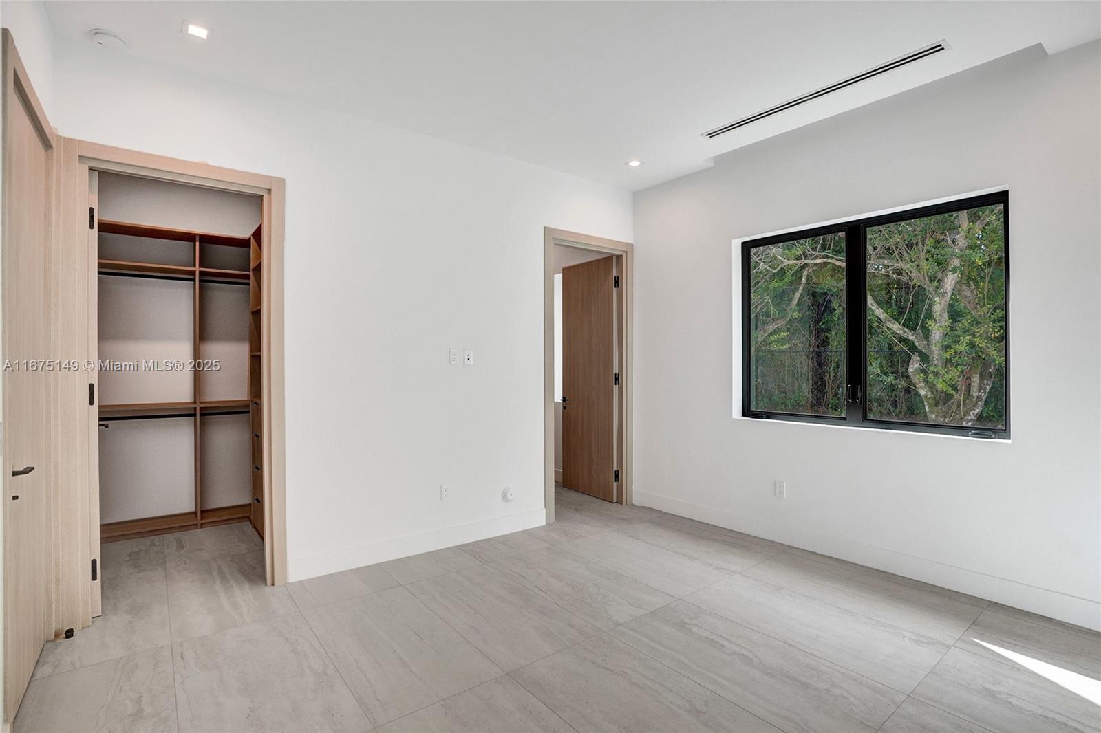 BRIERCLIFF SUB - Residential