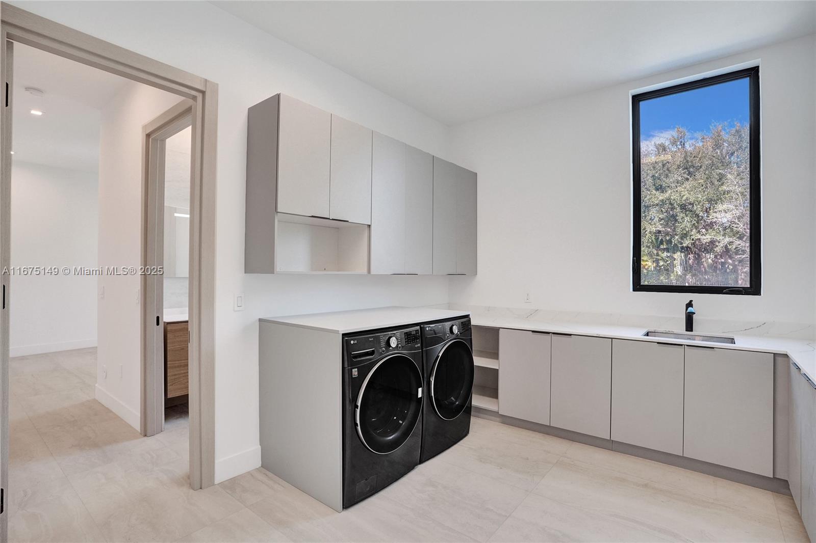 BRIERCLIFF SUB - Residential