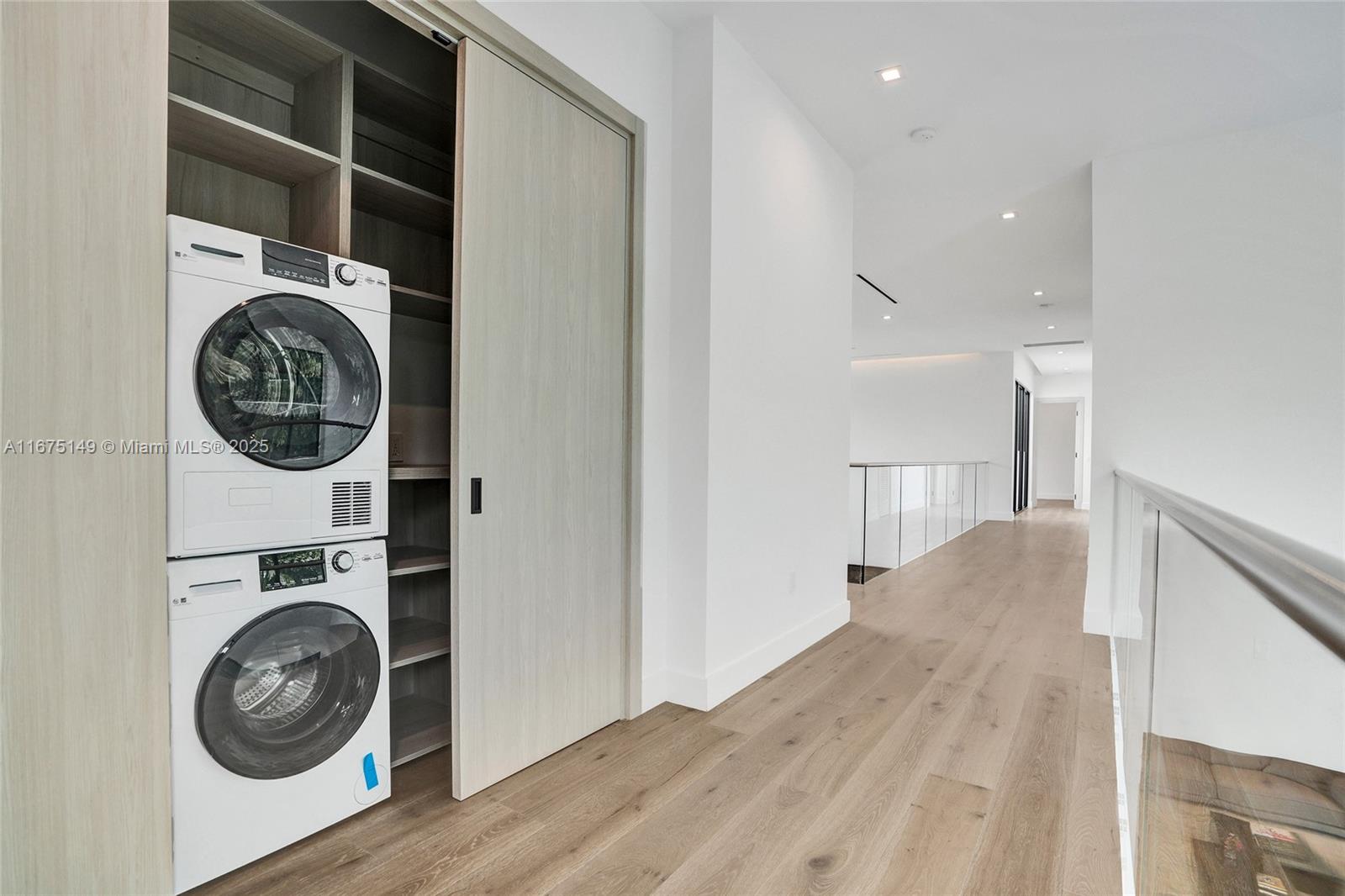 BRIERCLIFF SUB - Residential