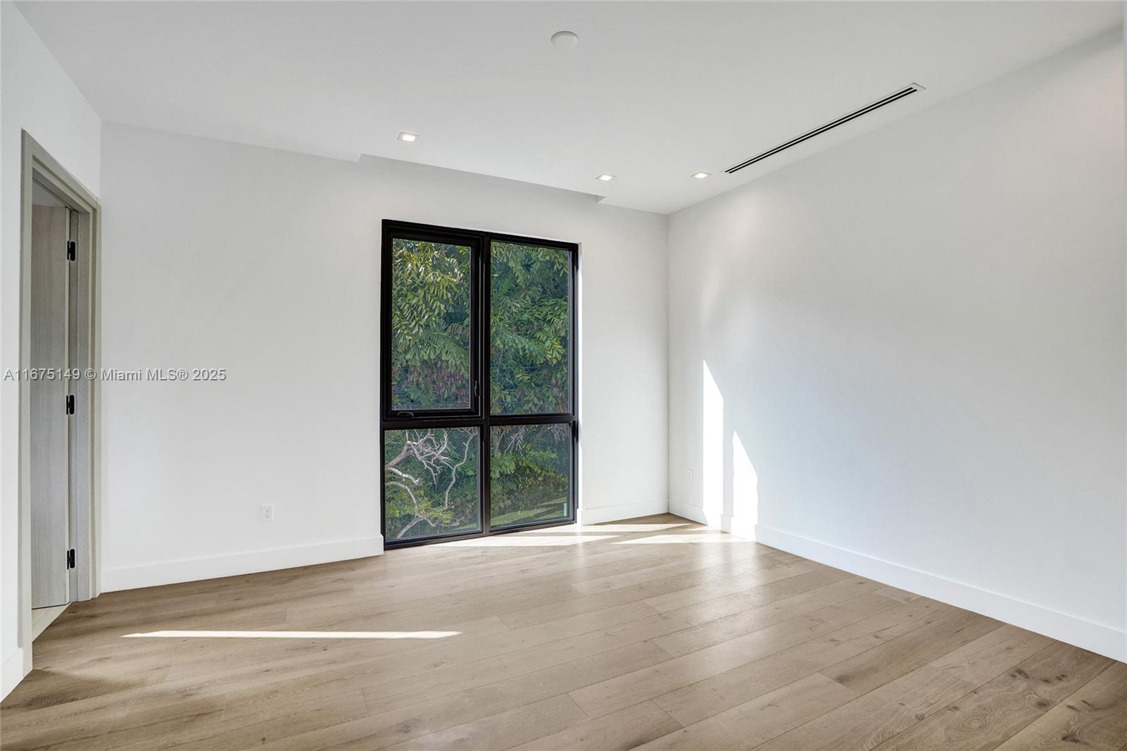 BRIERCLIFF SUB - Residential