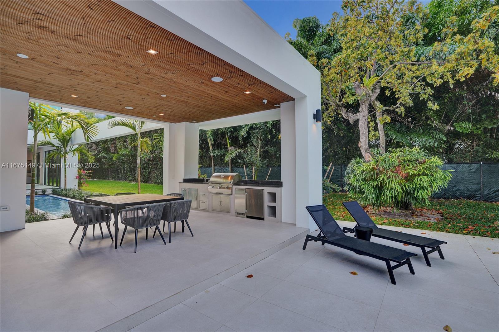 BRIERCLIFF SUB - Residential