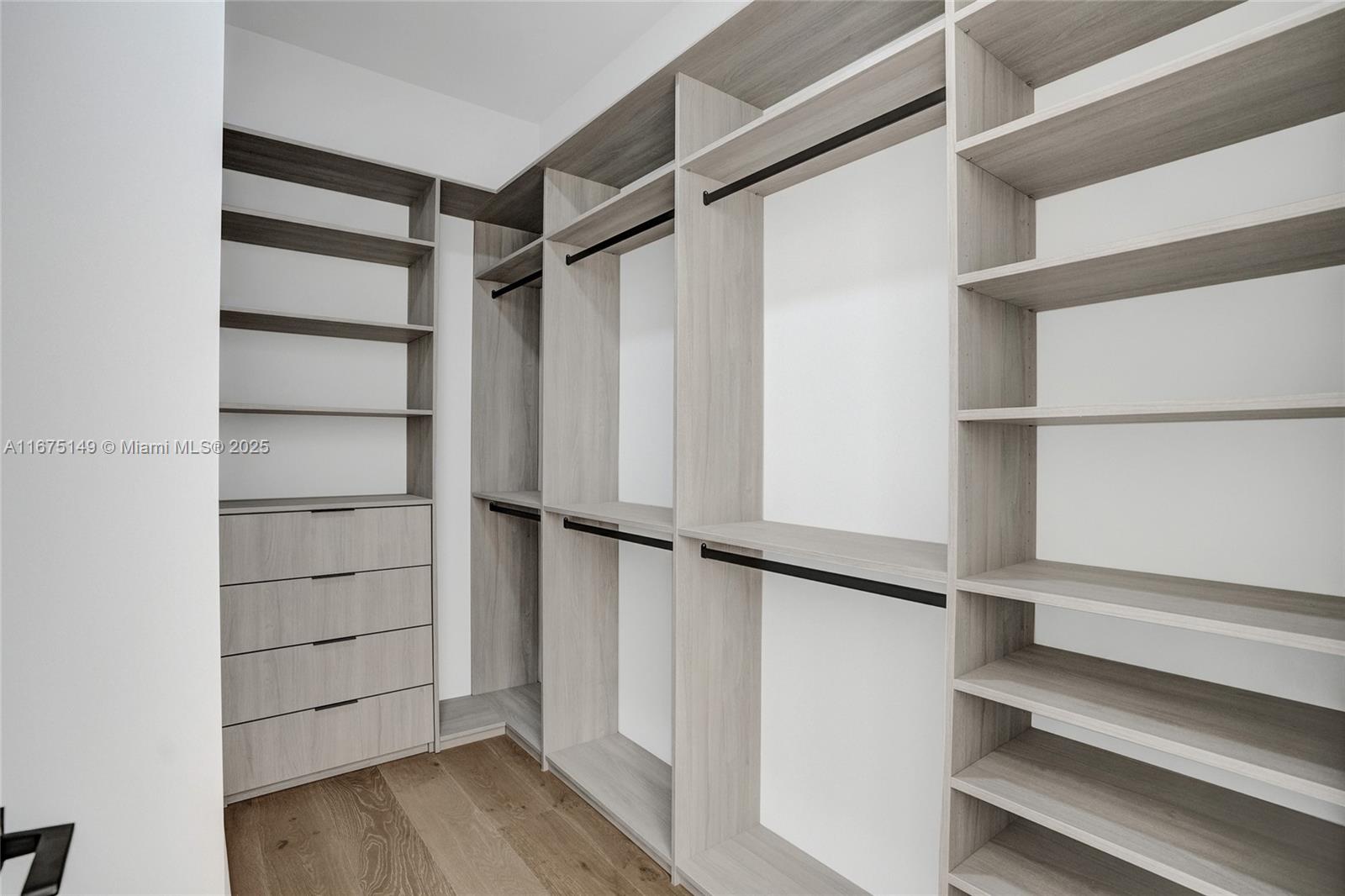 BRIERCLIFF SUB - Residential