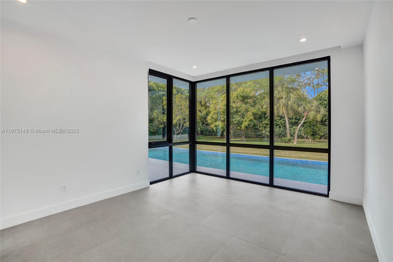 BRIERCLIFF SUB - Residential