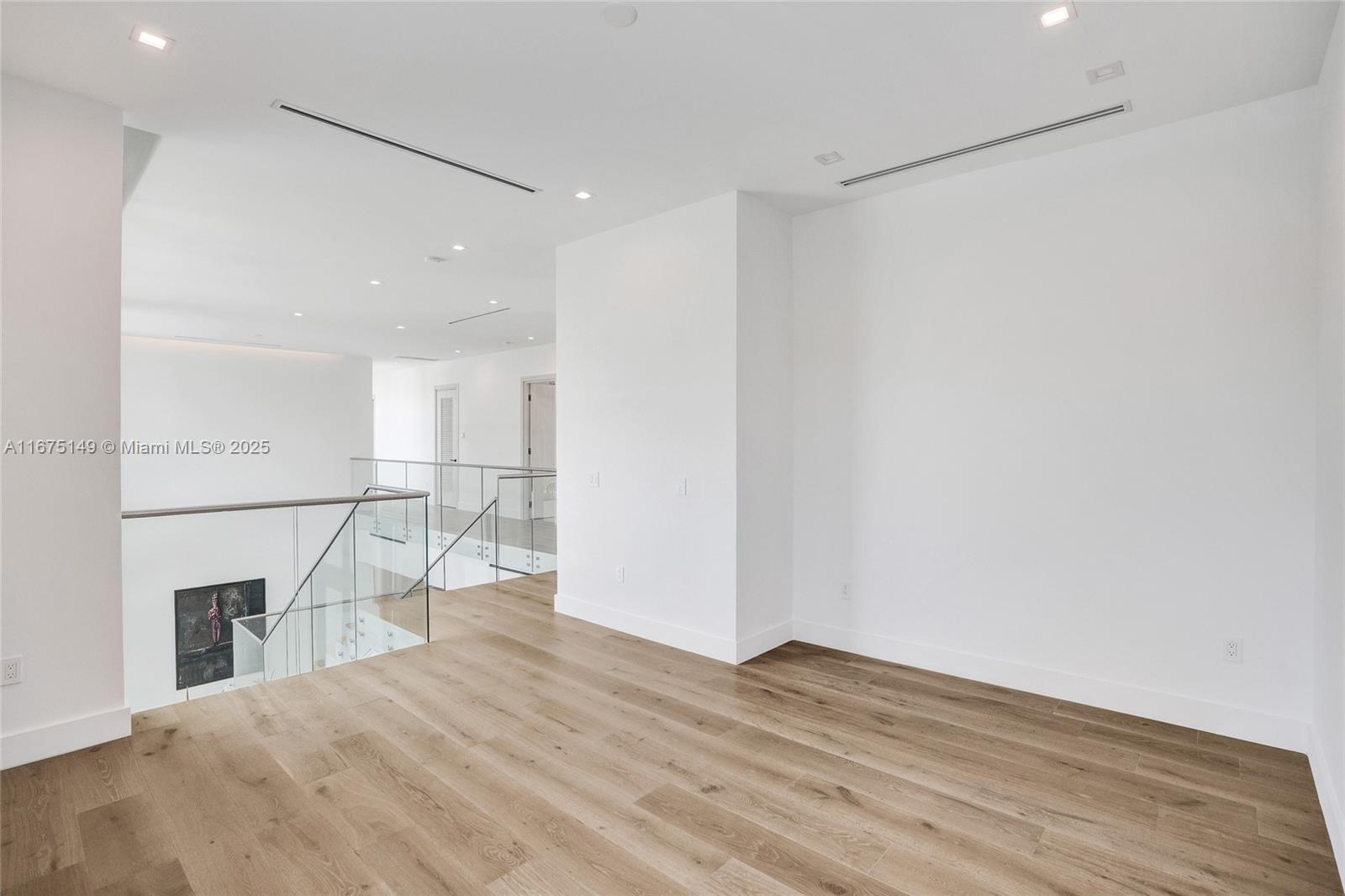 BRIERCLIFF SUB - Residential