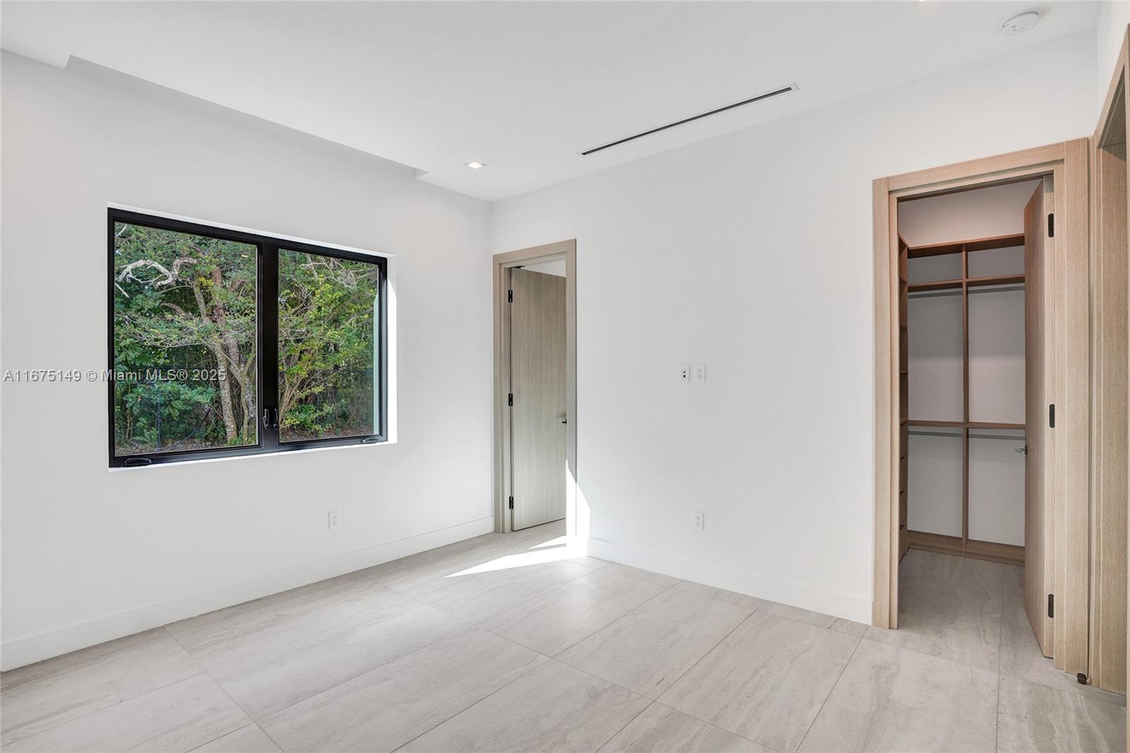 BRIERCLIFF SUB - Residential