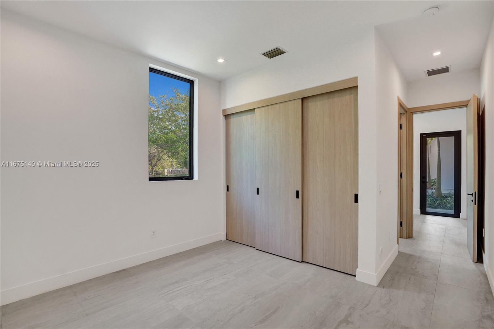 BRIERCLIFF SUB - Residential