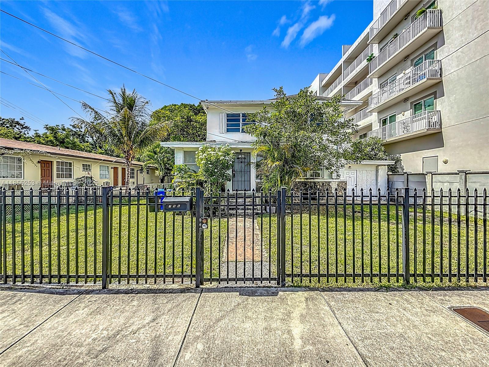 BISCAYNE HEIGHTS - Residential