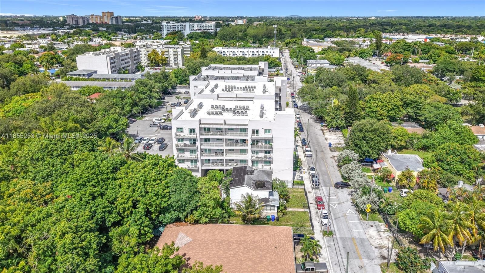 BISCAYNE HEIGHTS - Residential