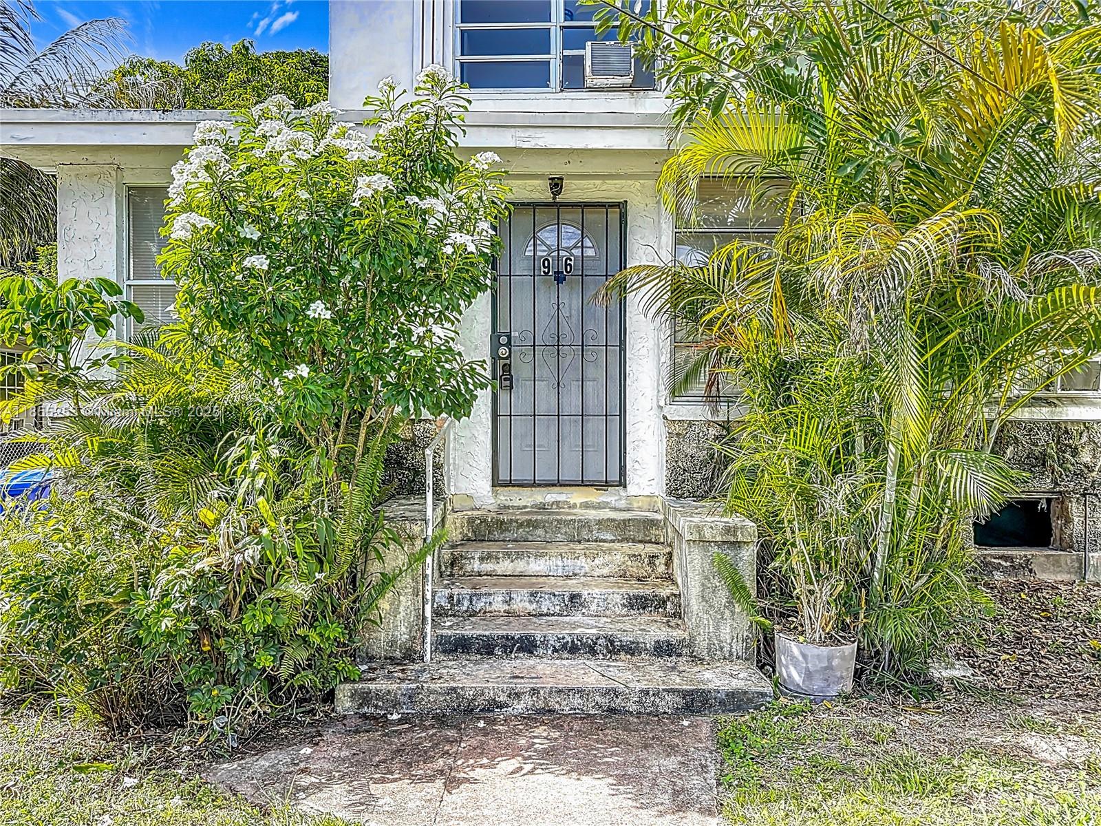 BISCAYNE HEIGHTS - Residential