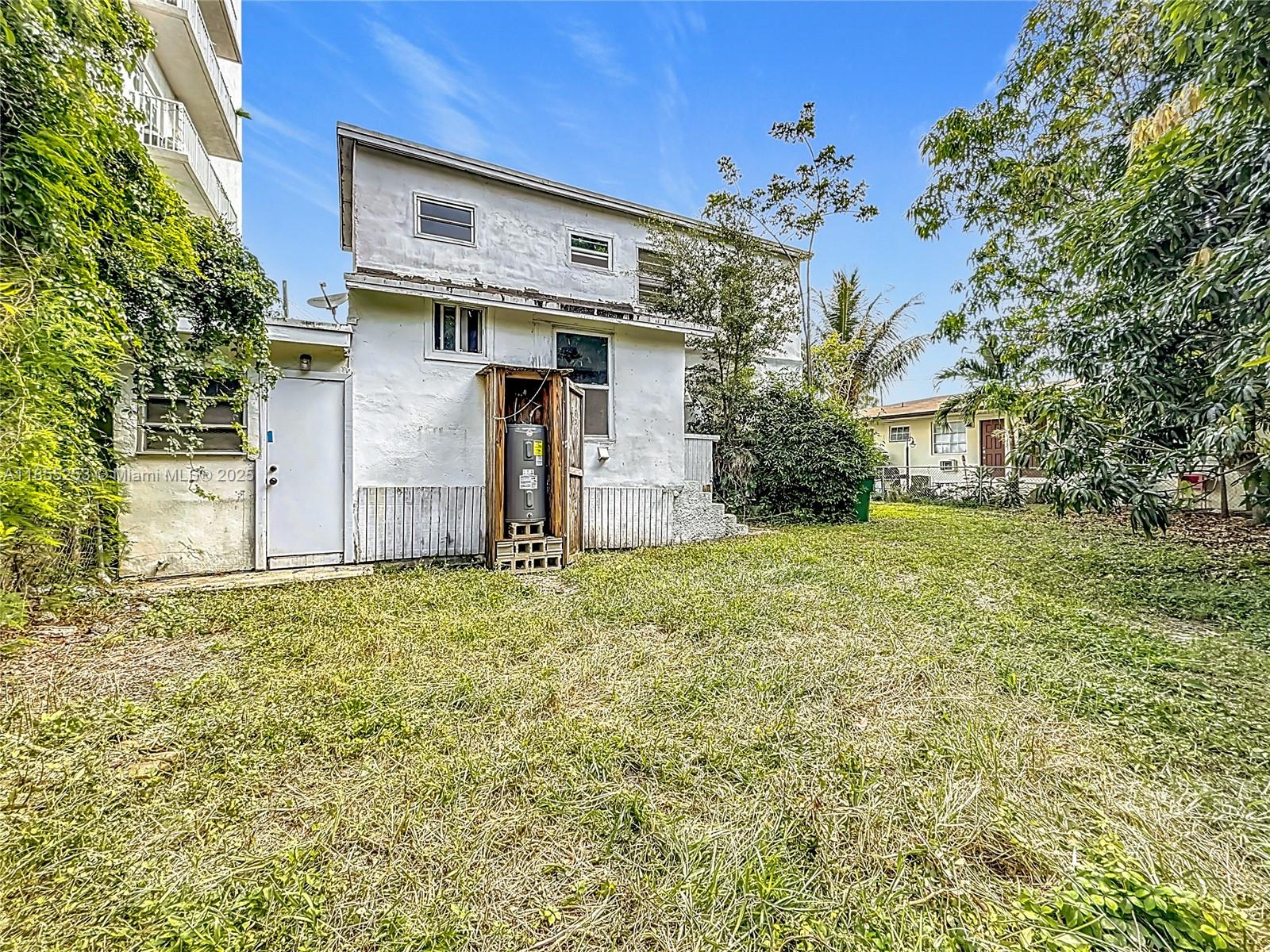 BISCAYNE HEIGHTS - Residential