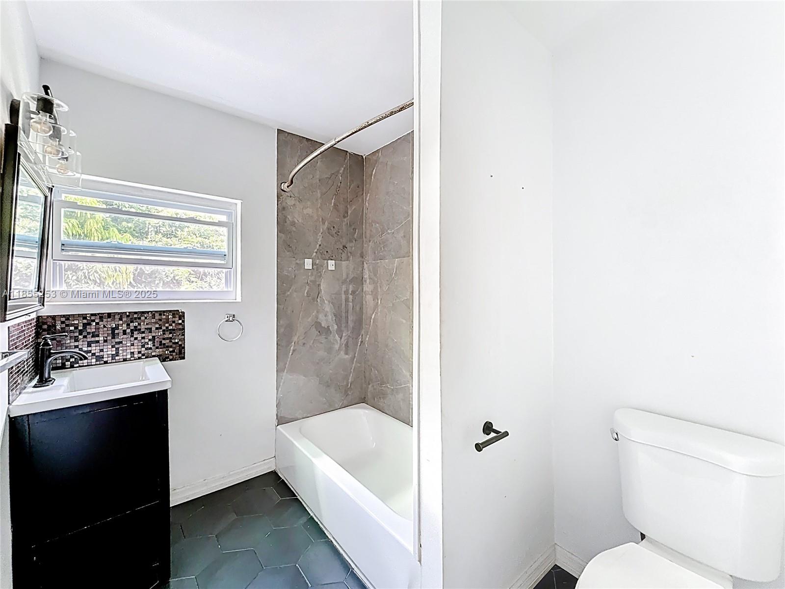 BISCAYNE HEIGHTS - Residential