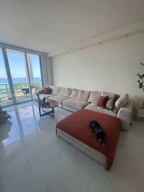 OCEANVIEW BUILDING B COND - Residential