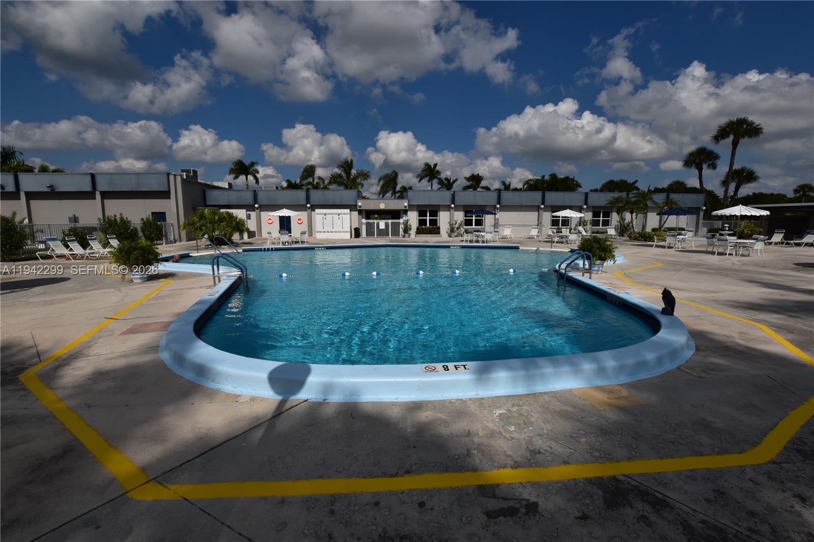 CRESTHAVEN VILLAS 16 COND - Residential