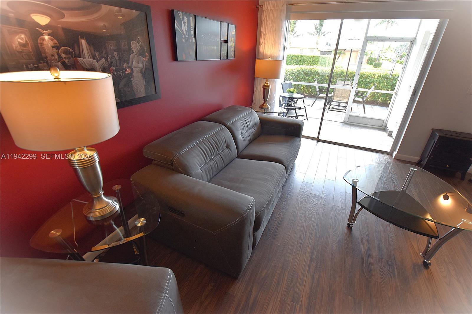 CRESTHAVEN VILLAS 16 COND - Residential