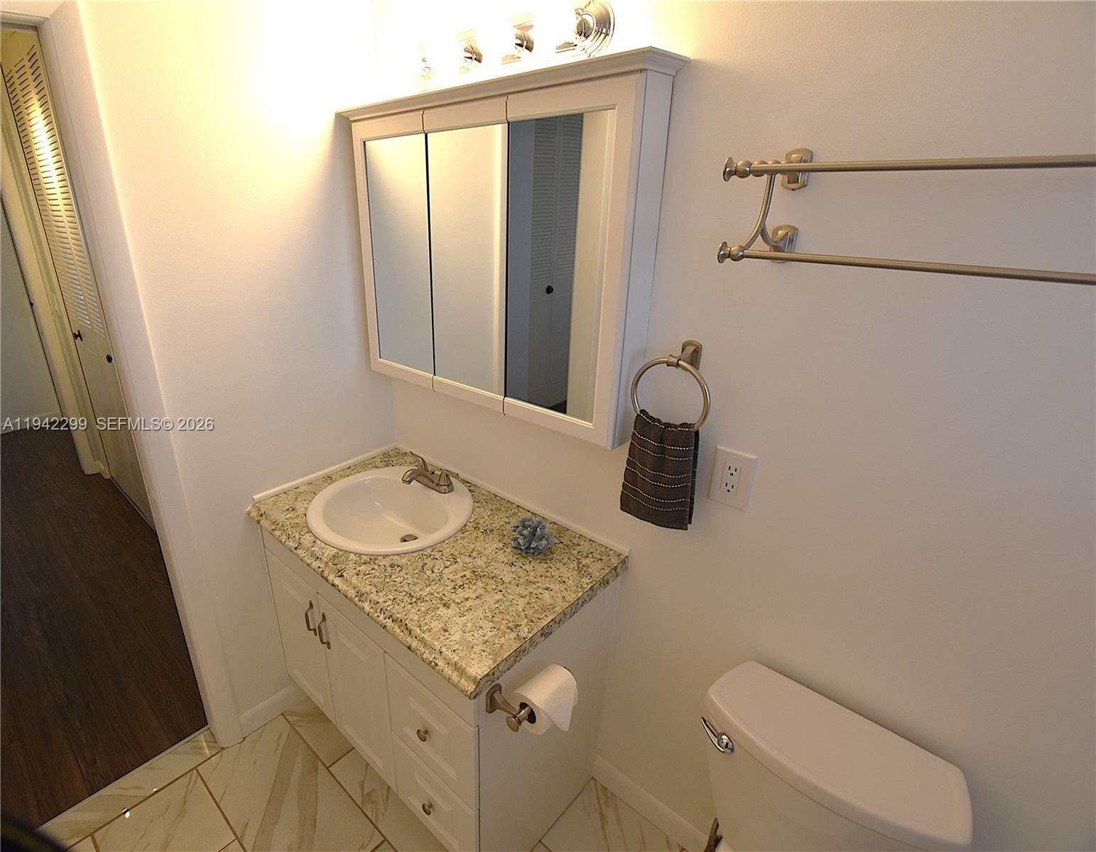 CRESTHAVEN VILLAS 16 COND - Residential