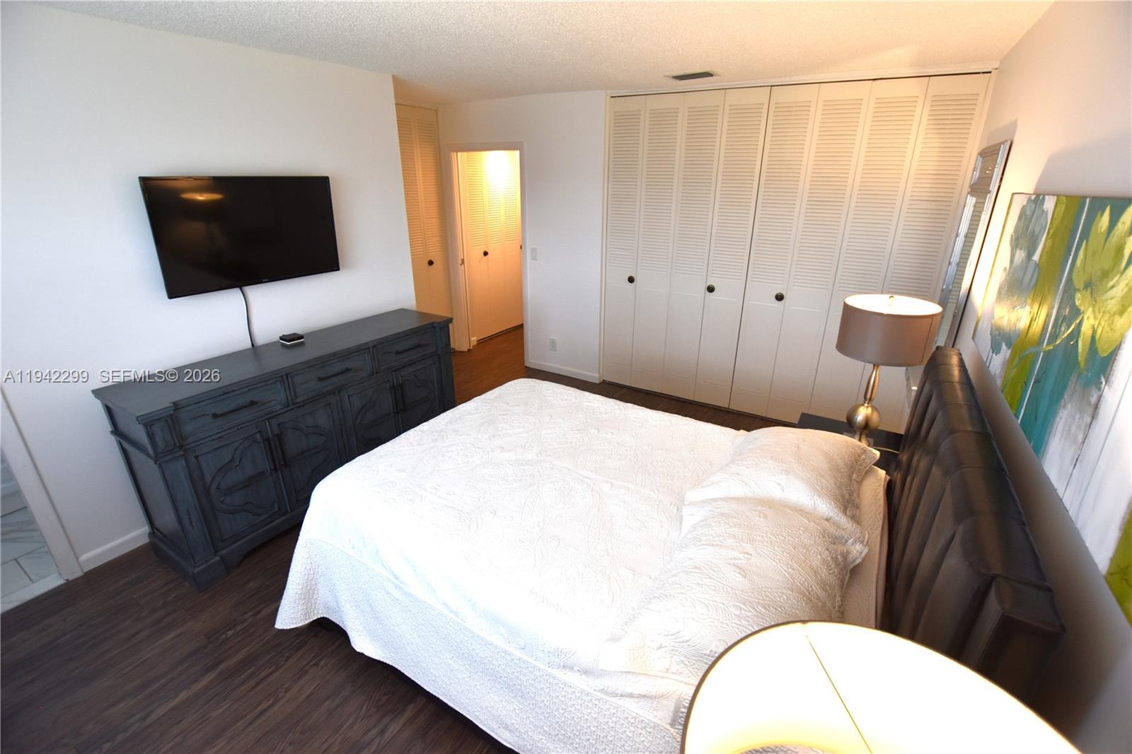 CRESTHAVEN VILLAS 16 COND - Residential