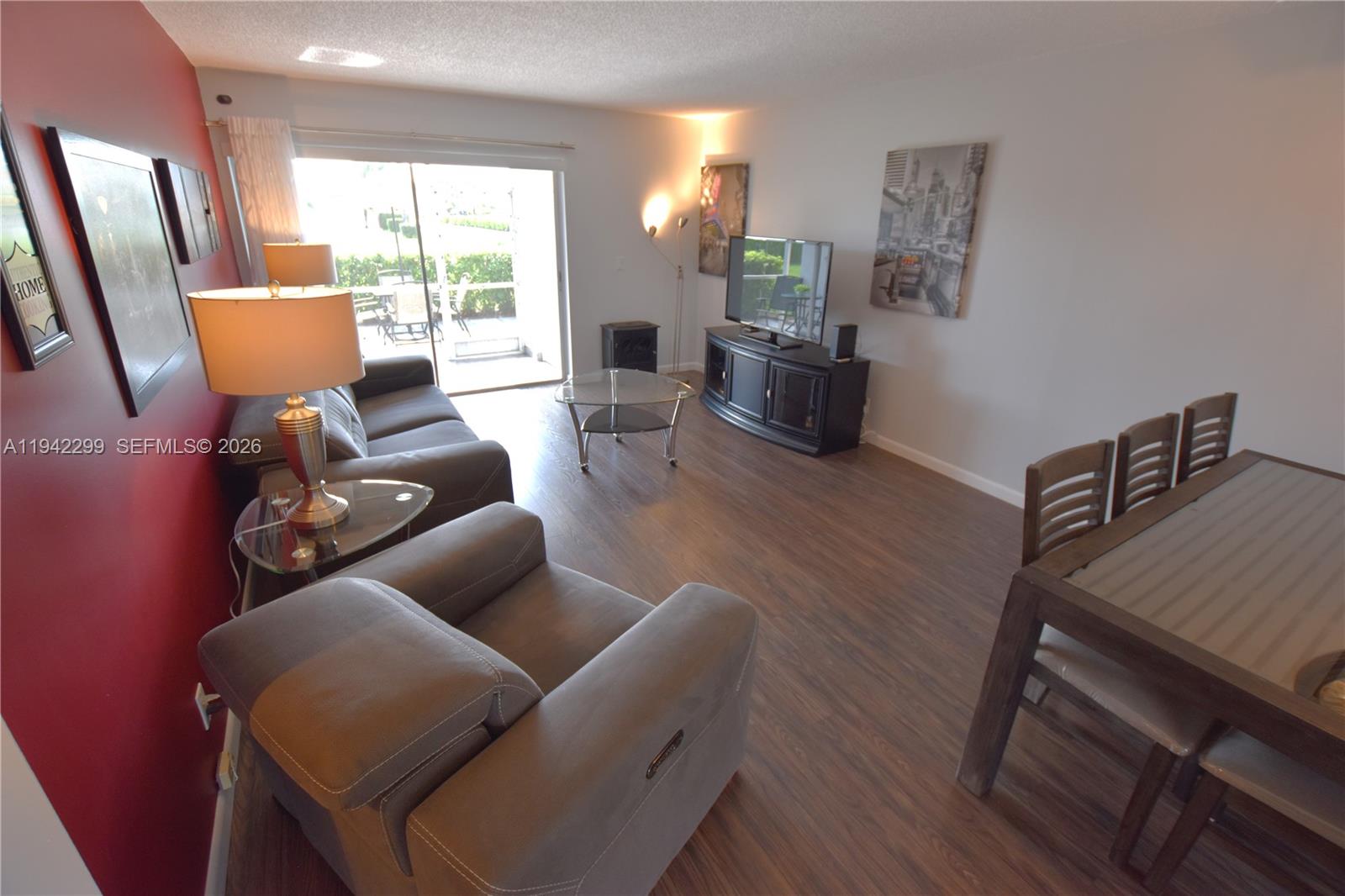 CRESTHAVEN VILLAS 16 COND - Residential