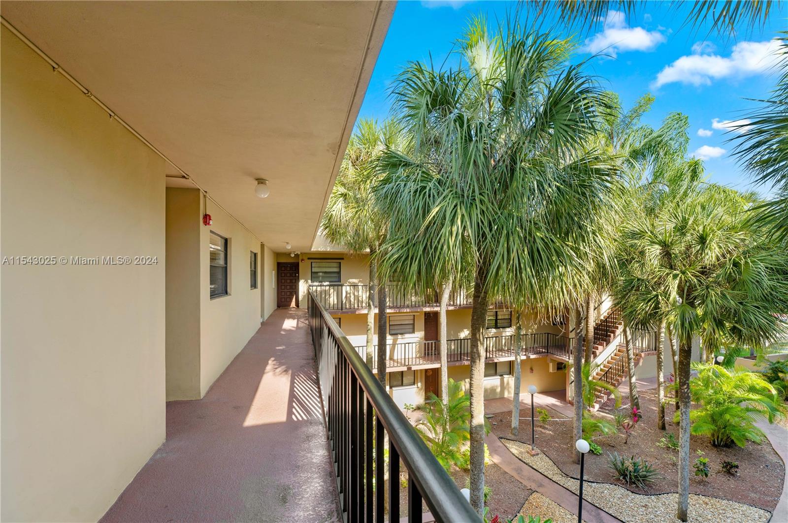 GARDENS OF KENDALL SO CON - Residential