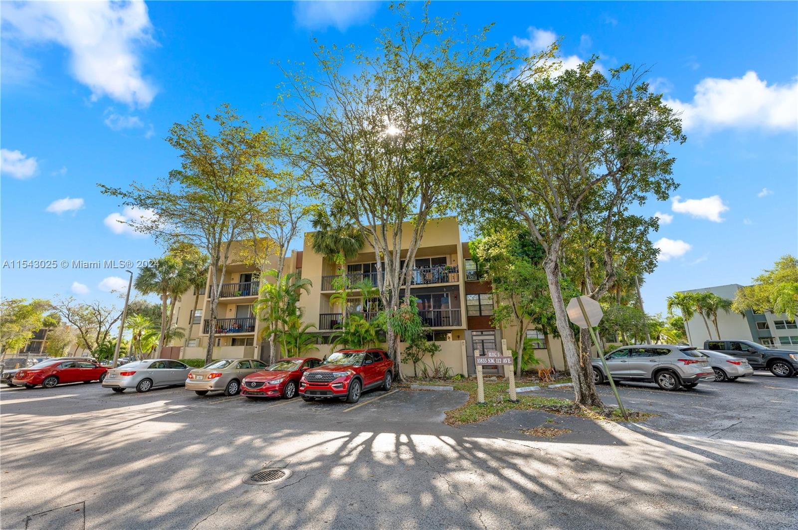GARDENS OF KENDALL SO CON - Residential