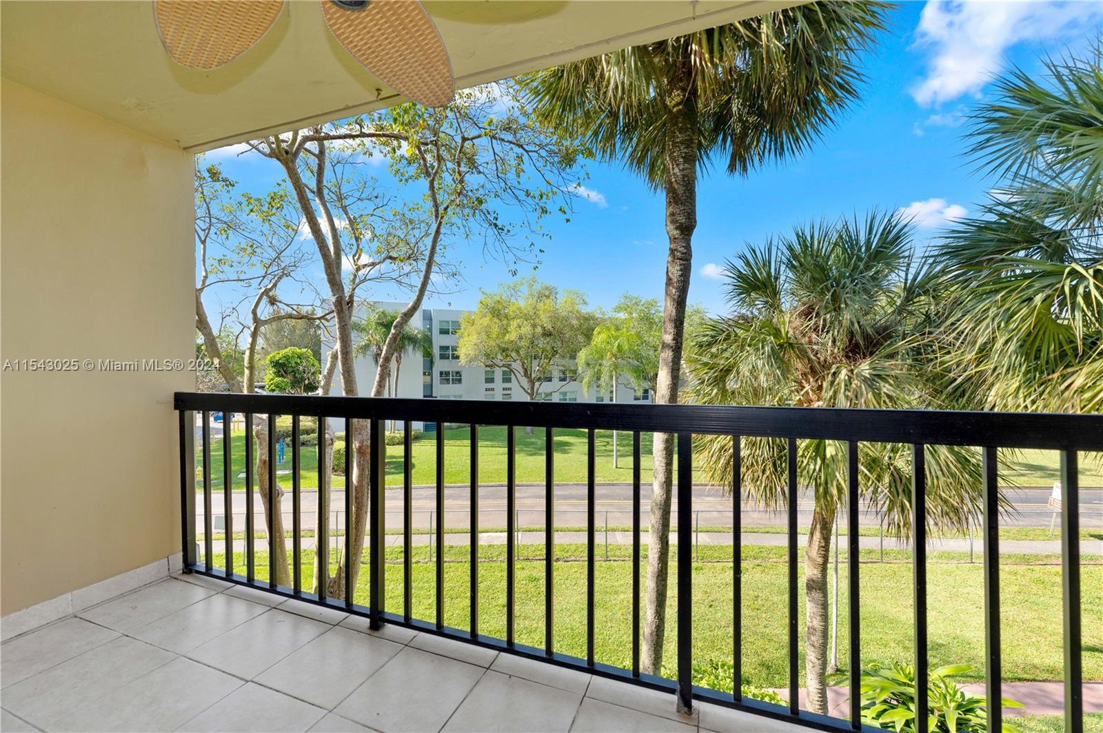 GARDENS OF KENDALL SO CON - Residential