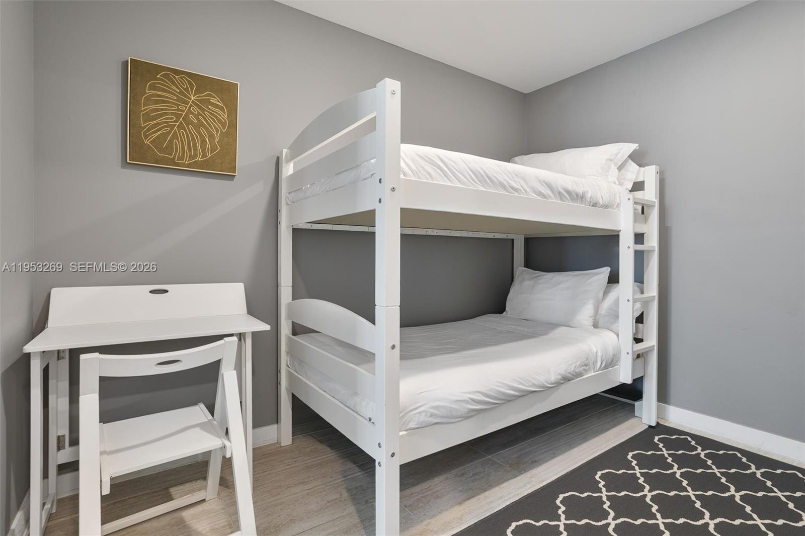 QUADRO CONDO - Residential