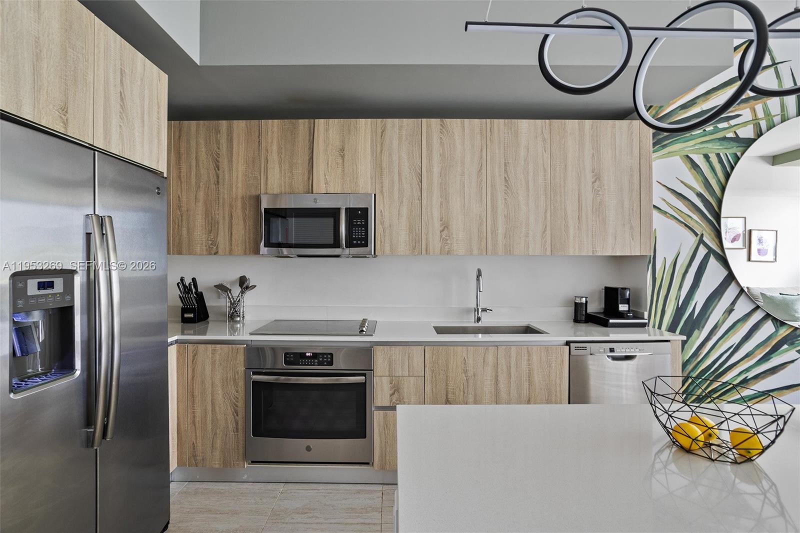 3900 Biscayne Blvd N-819