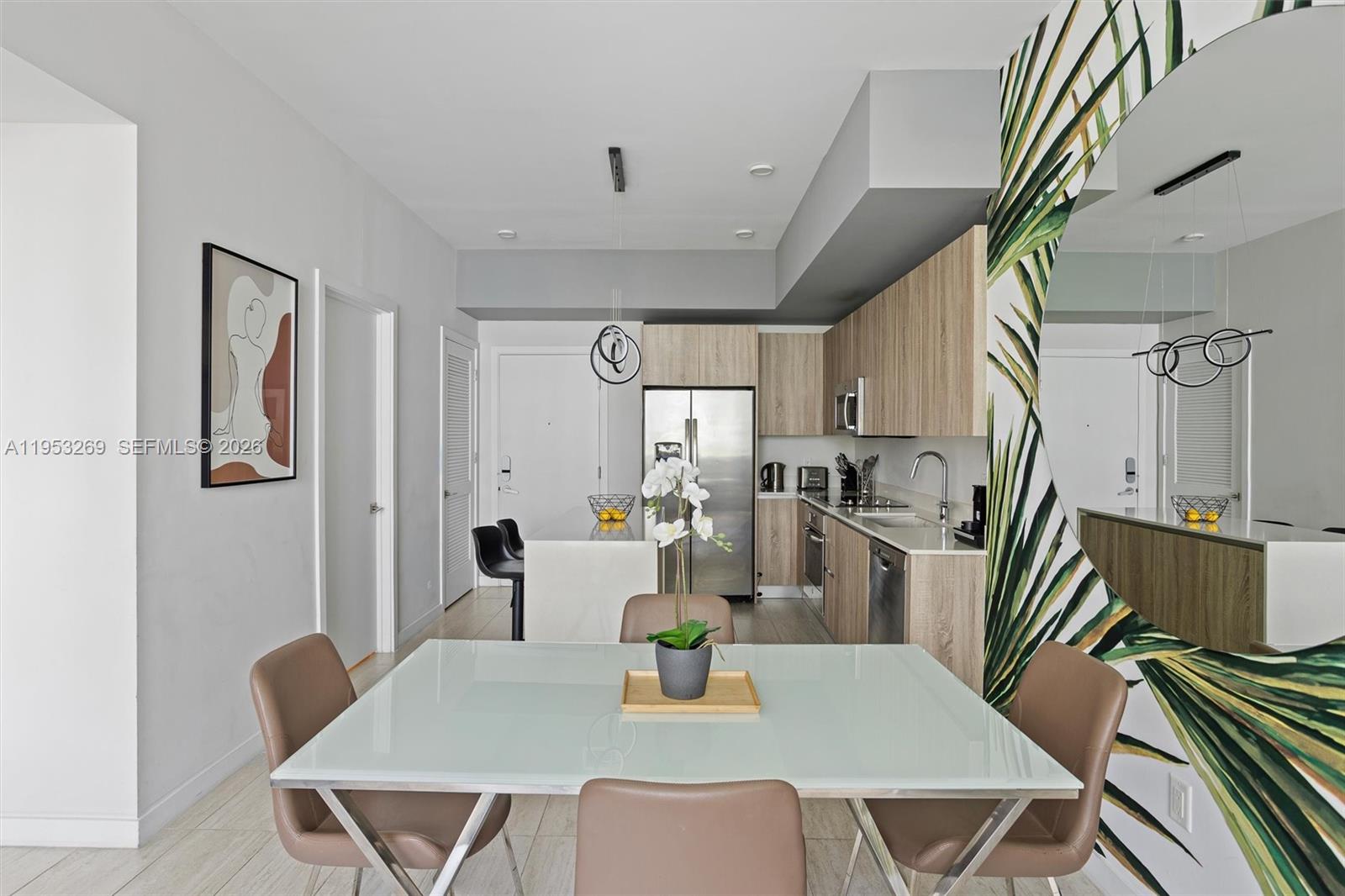 3900 Biscayne Blvd N-819