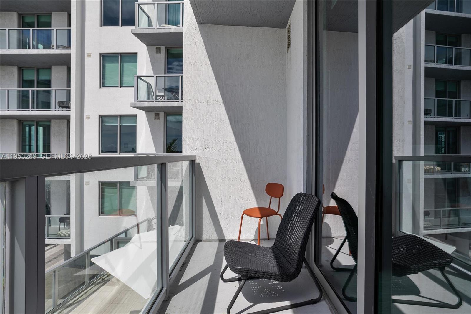 QUADRO CONDO - Residential