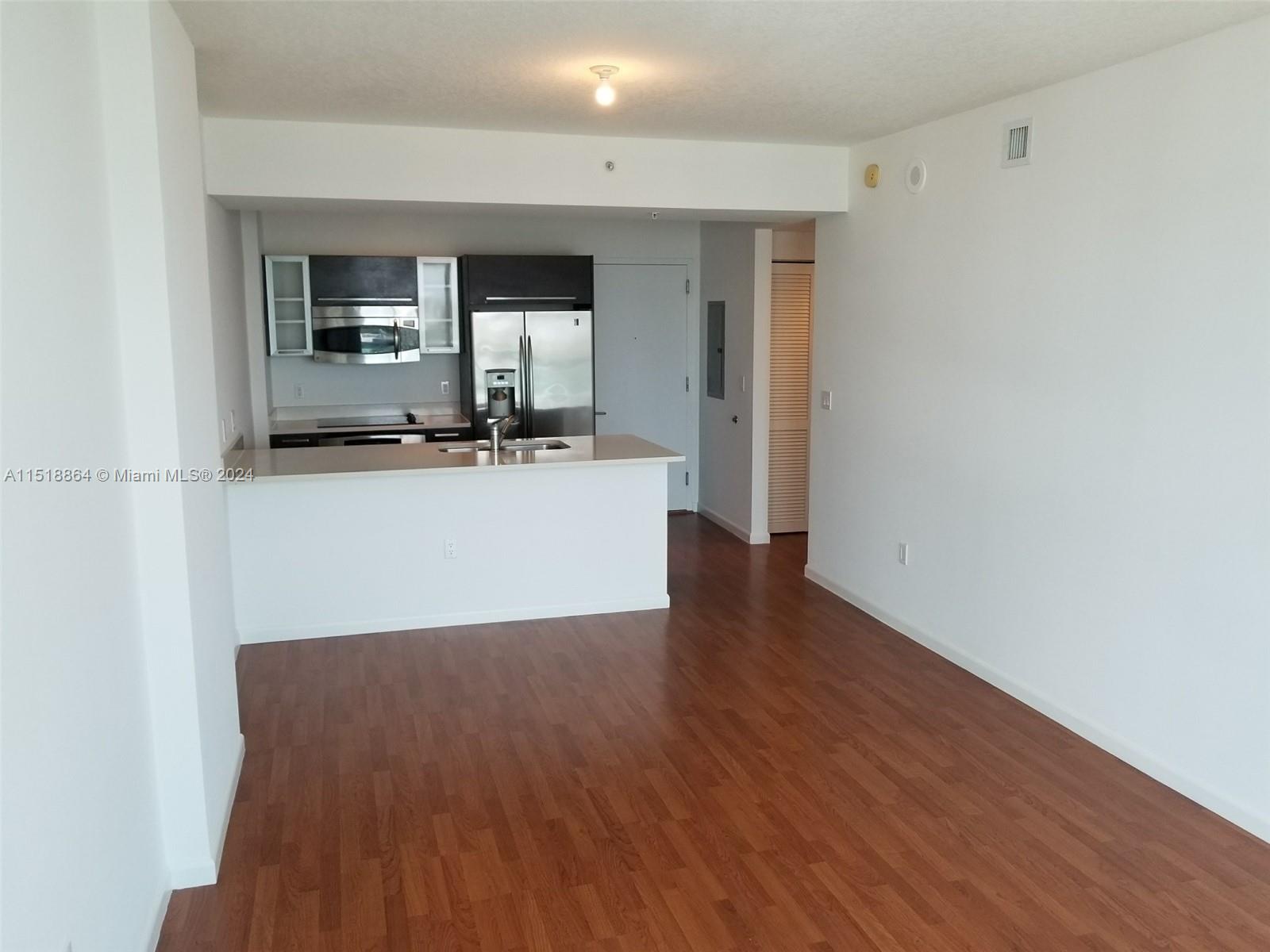 GALLERY ART CONDO - Residential Lease